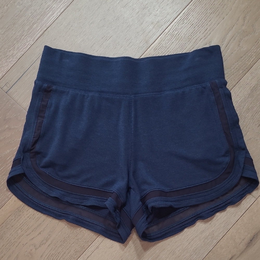 Athleta Breathe Athletic Shorts Women's sz S Navy Blue Active/Casual Short